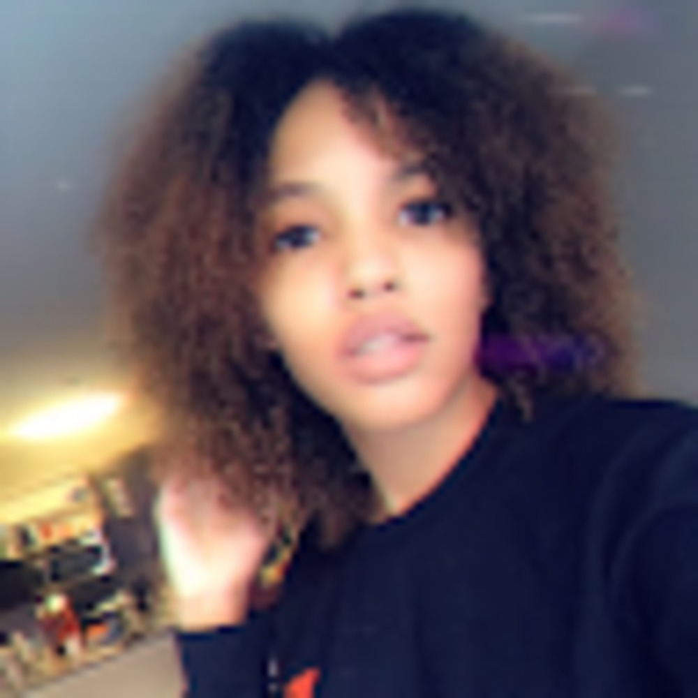 Meet your Posher, Khadijah